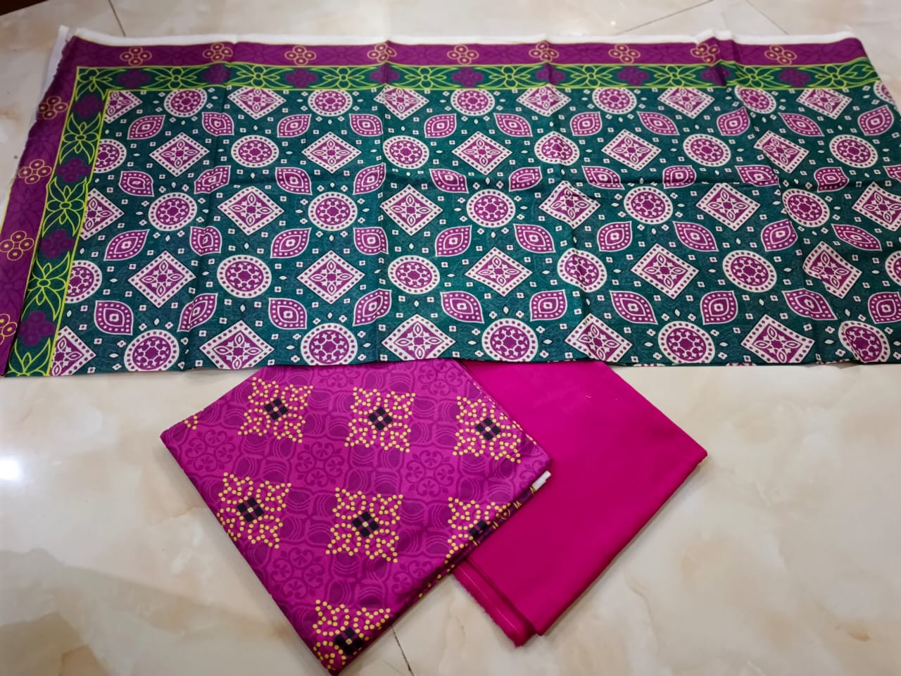 Pink Chunri Printed Lawn Unstitches - 3 PC